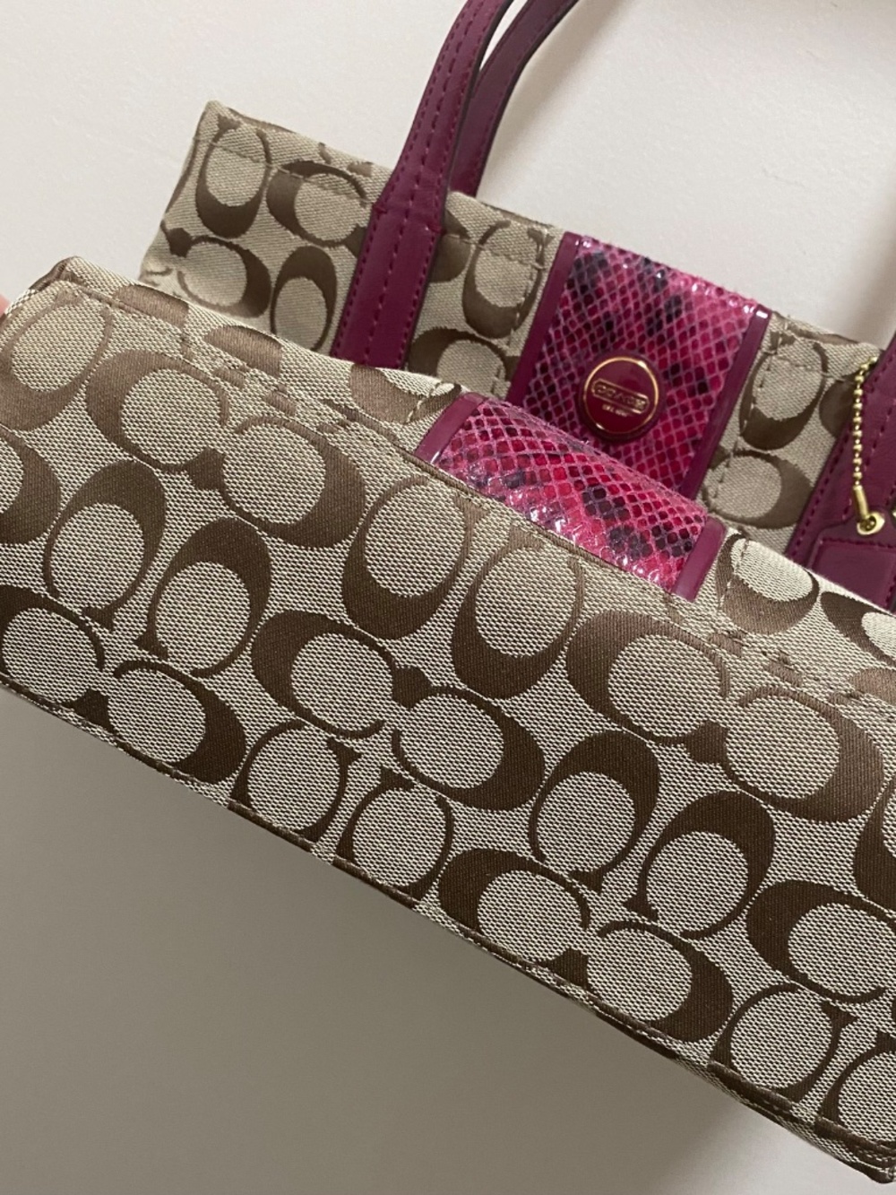 Coach Signature Stripe Python Print Color Raspberry F25706 Bag - Picture 10 of 11